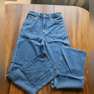 Levi's High Waisted Straight Jeans - Size 27